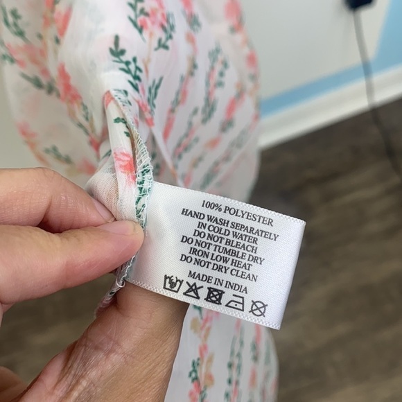 America & Beyond - Pastel Floral See Thru Maxi With Tassels Dress Size Large - Picture 8 of 11